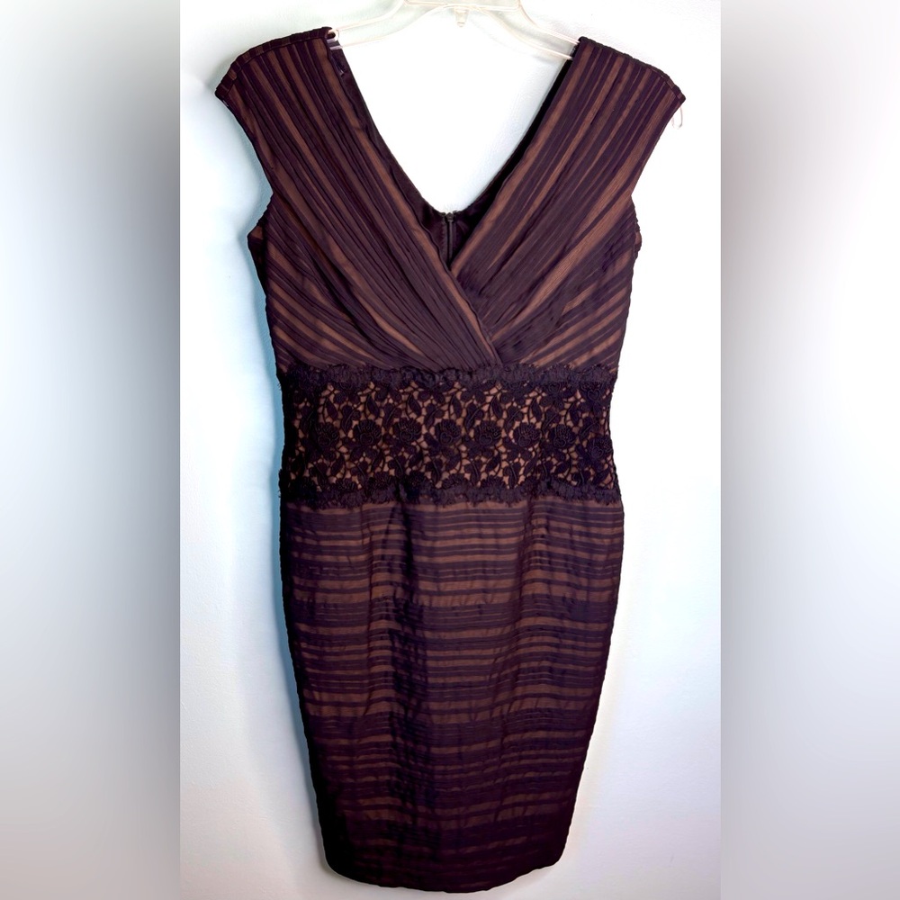 Tadashi Shoji Black Cocktail Dress w/ Lace Appliqué – Size 12 ✨🖤